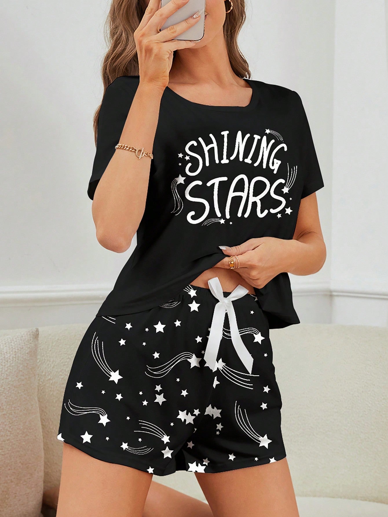Ladies' Pajamas Set with Text & Star Print