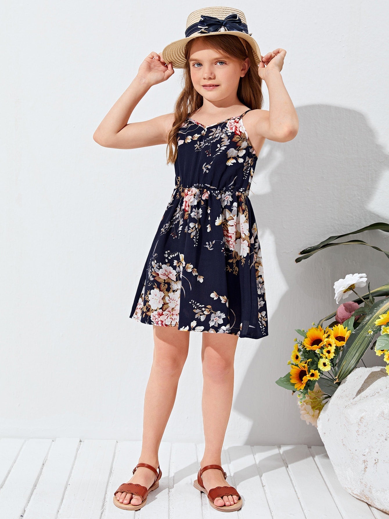 SHEIN Kids SUNSHNE Girls High Waist Floral Print Cami Dress