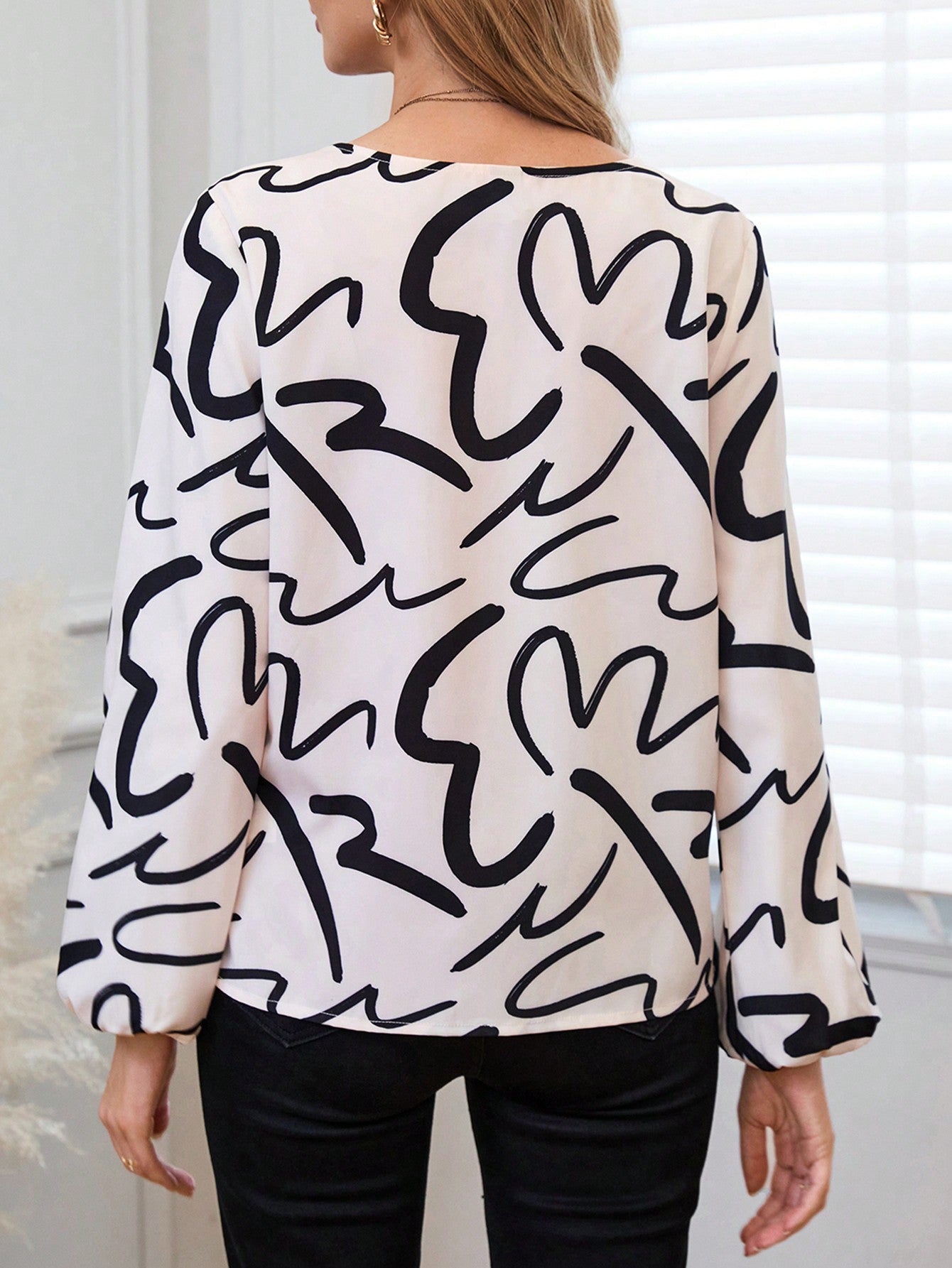 EMERY ROSE Women'S Random Print Collar Hollow Out Lantern Sleeve Shirt