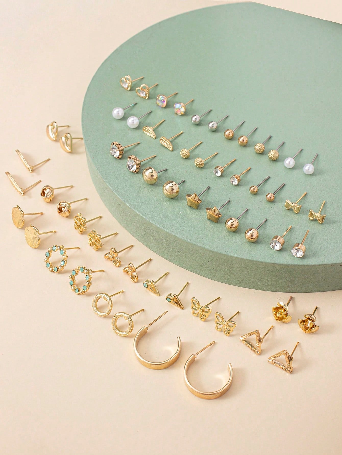 1 Set of 30 Pairs of Exquisite Metal Small Tree Shell Pearl Love Gift Earrings Set for Women