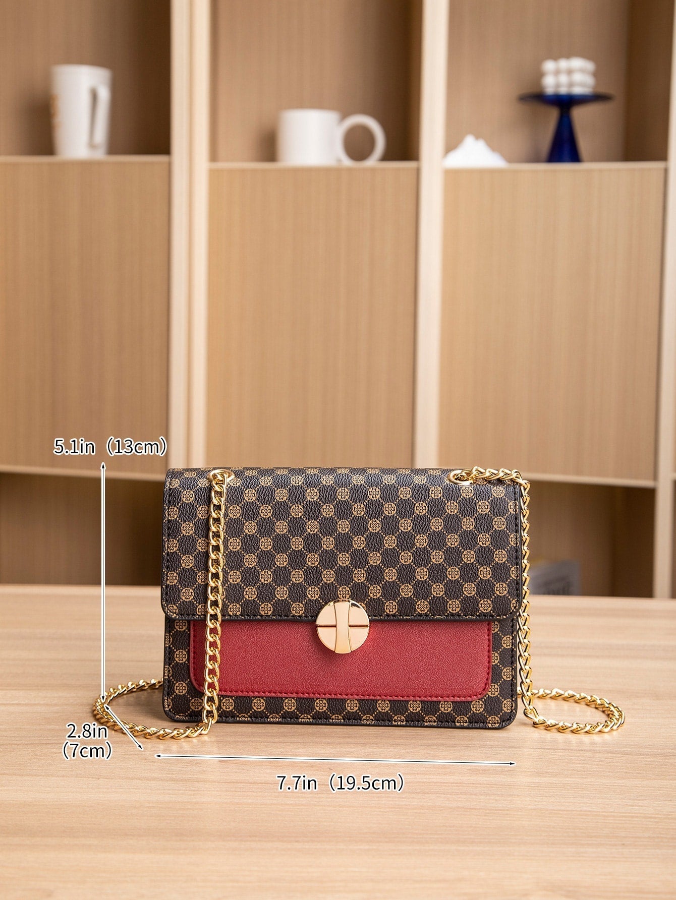 Mini Geometric Pattern Chain Flap Square Bag