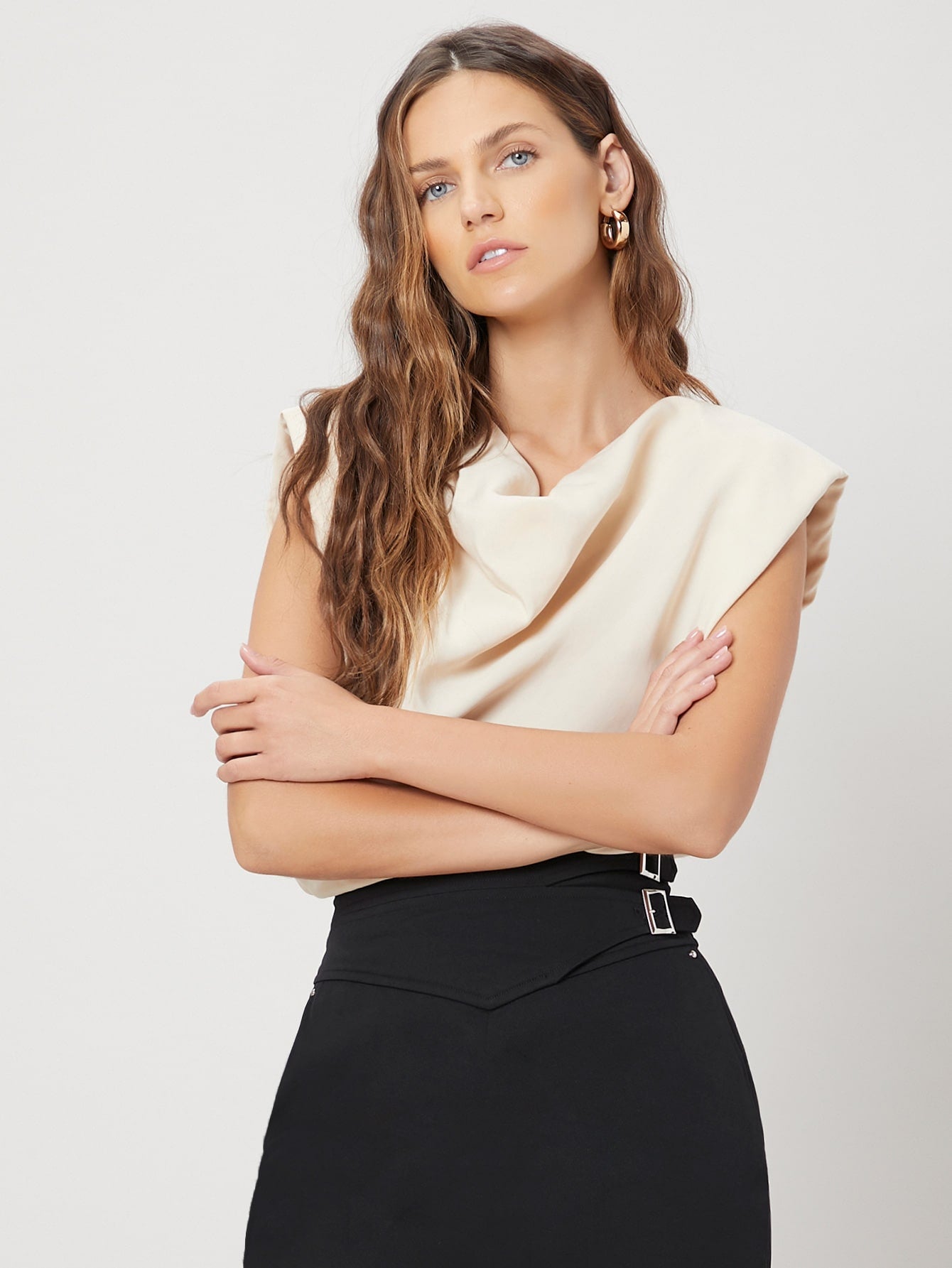 MOTF PREMIUM VISCOSE DRAPED SHOULDER PAD TOP