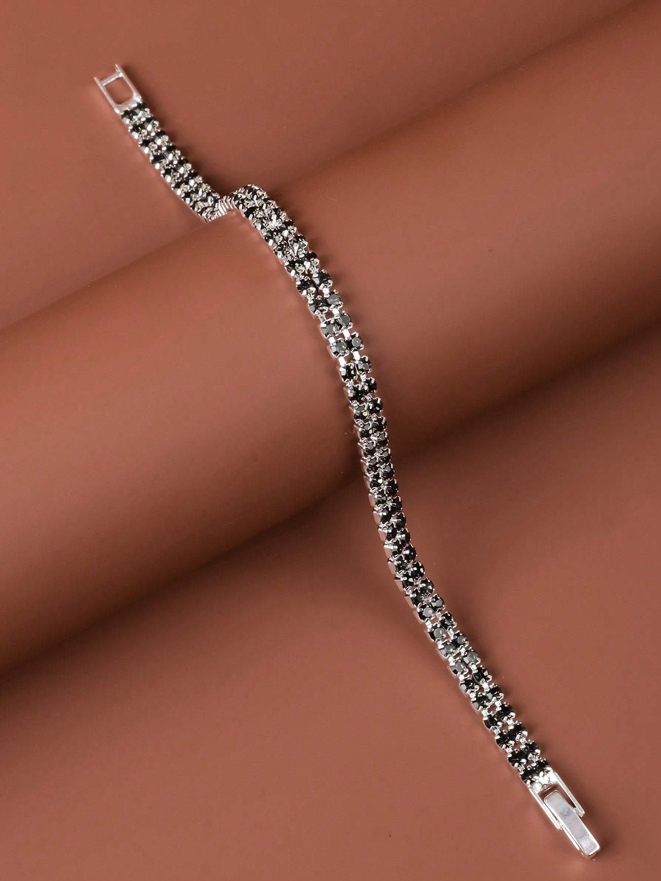1Pc Fashionable All-Match Women'S Colorful Rhinestone Decor Bracelet, Simple Personalized Slim Chain