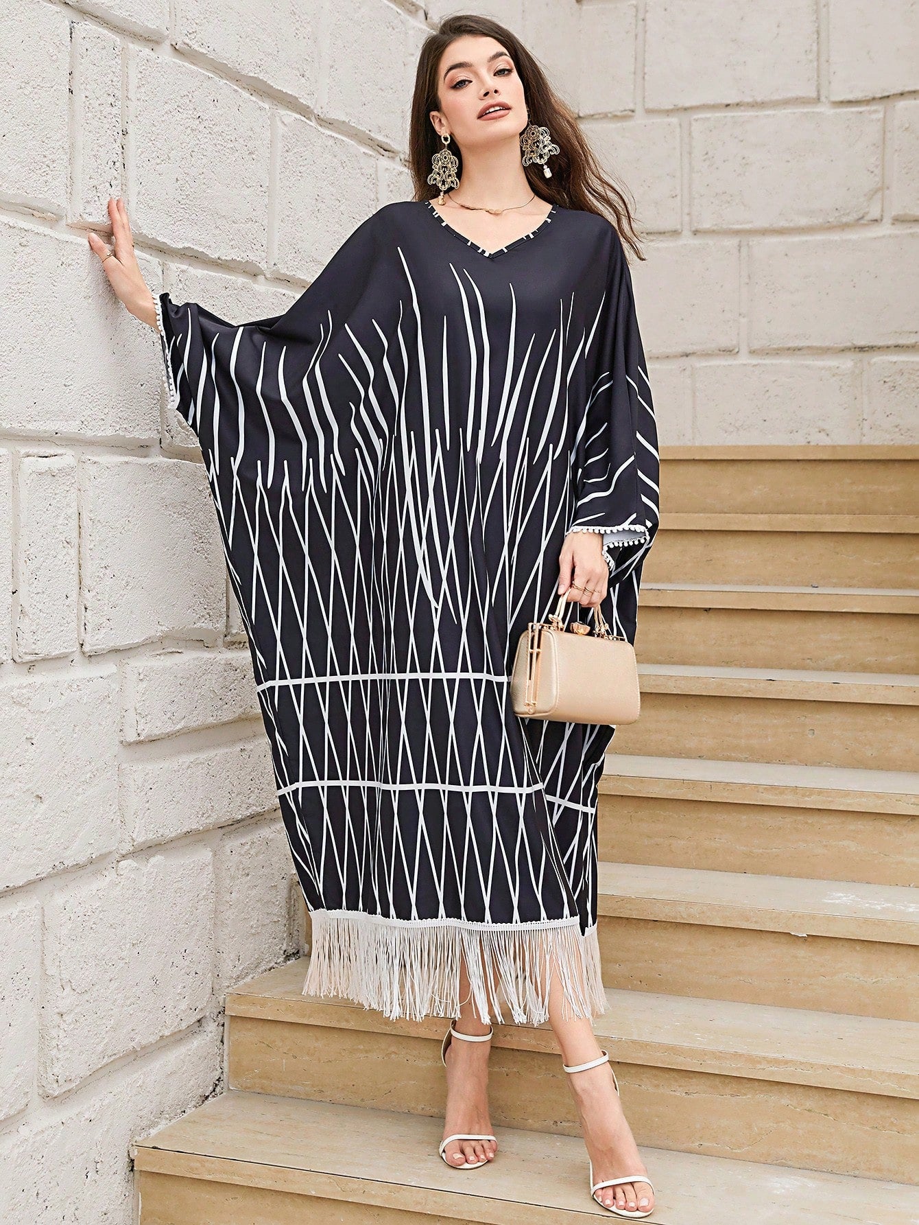 SHEIN Najma Geo Print Fringe Hem Batwing Sleeve Kaftan