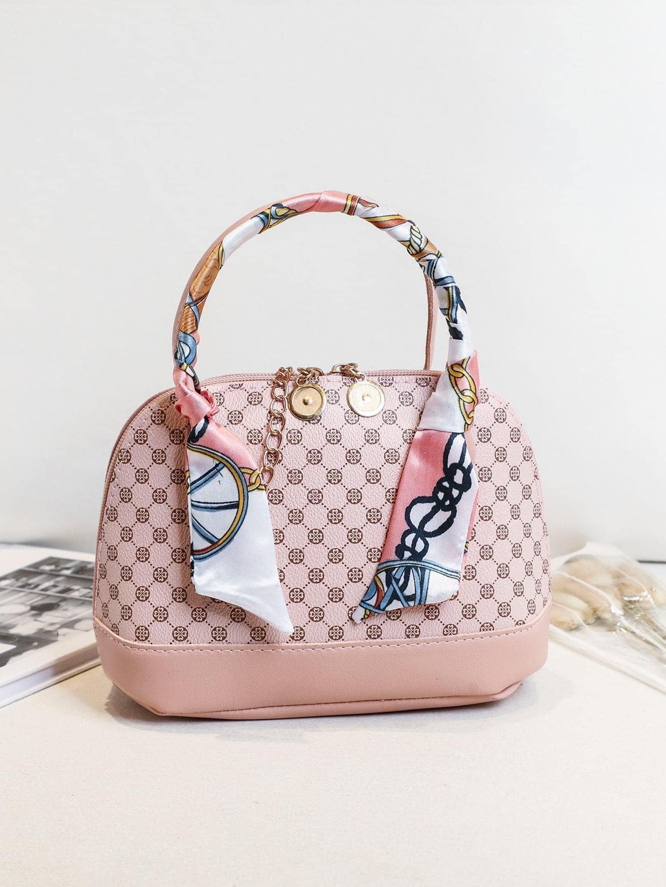 1Pc Mini Minimalist Geometric Pattern Coffee Scarf Handle Chain Crossbody Shell Bag