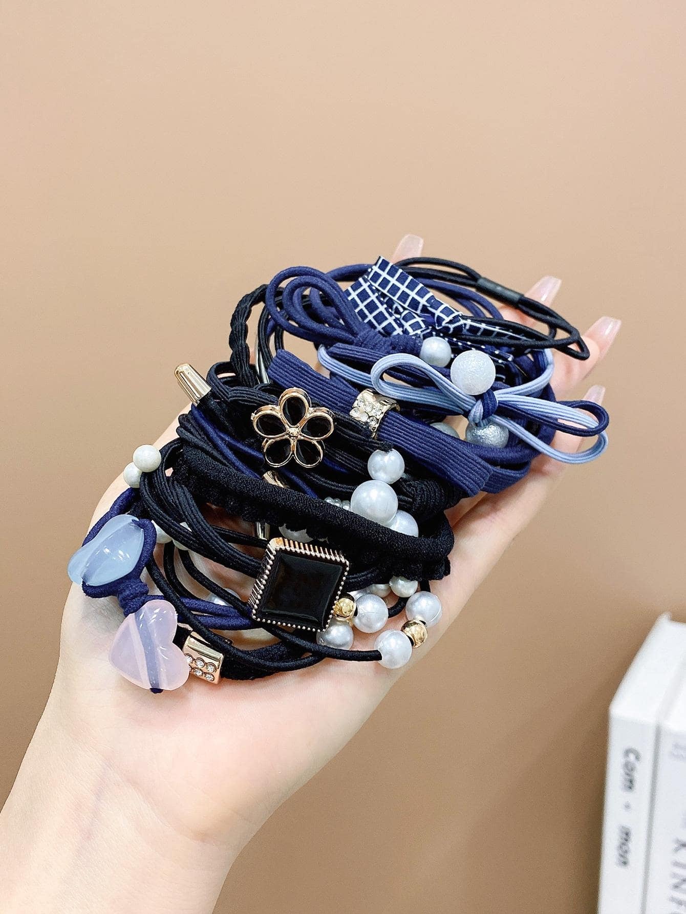 20Pcs Girls Heart & Bow Decor Cute Hair Tie for Hair Decoration