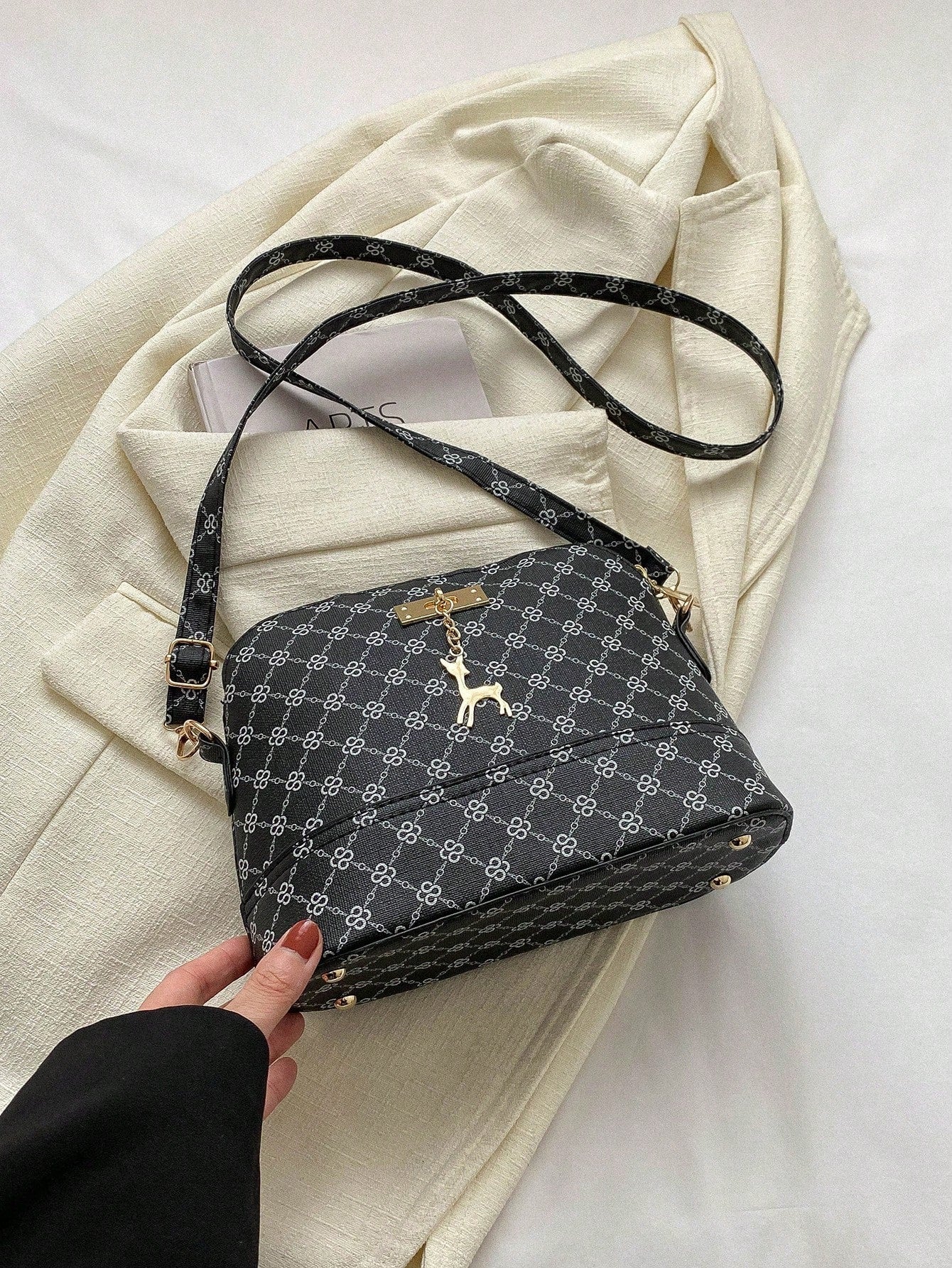 Small Dome Bag Elegant Geometric Pattern Deer Charm Zipper PU