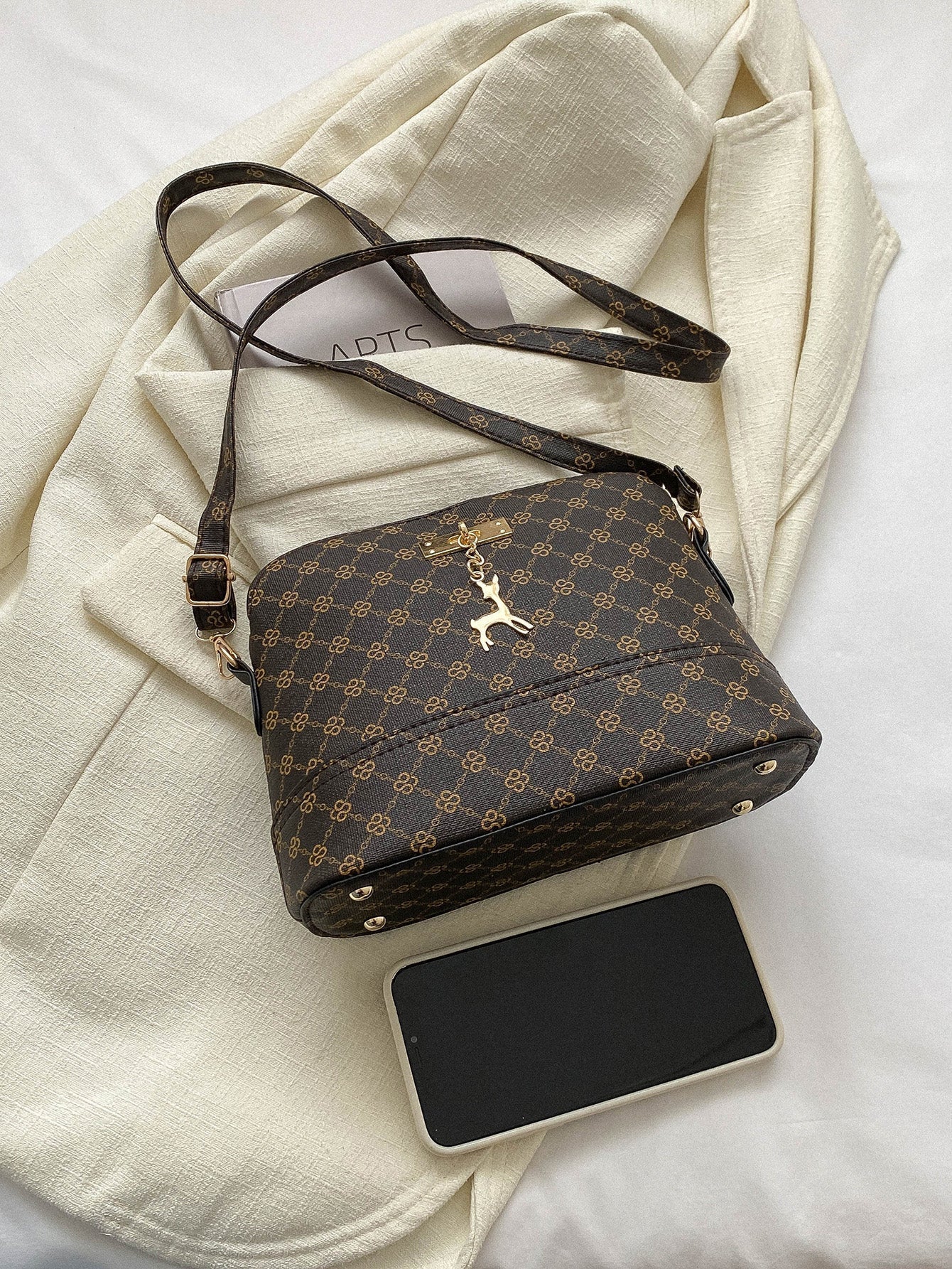 Fashionable Printed Metal Deer Decorated Shell Bag