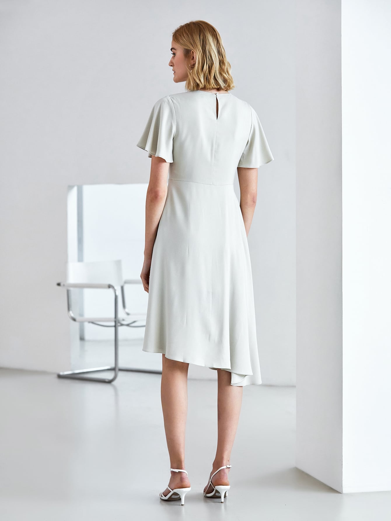 MOTF PREMIUM FLOWY ASYMMETRICAL DRESS