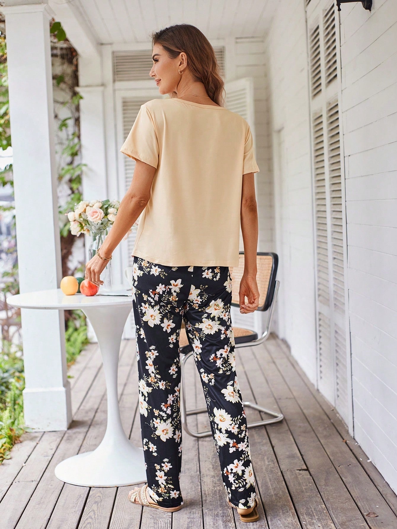 Solid Tee & Floral Print Pants PJ Set