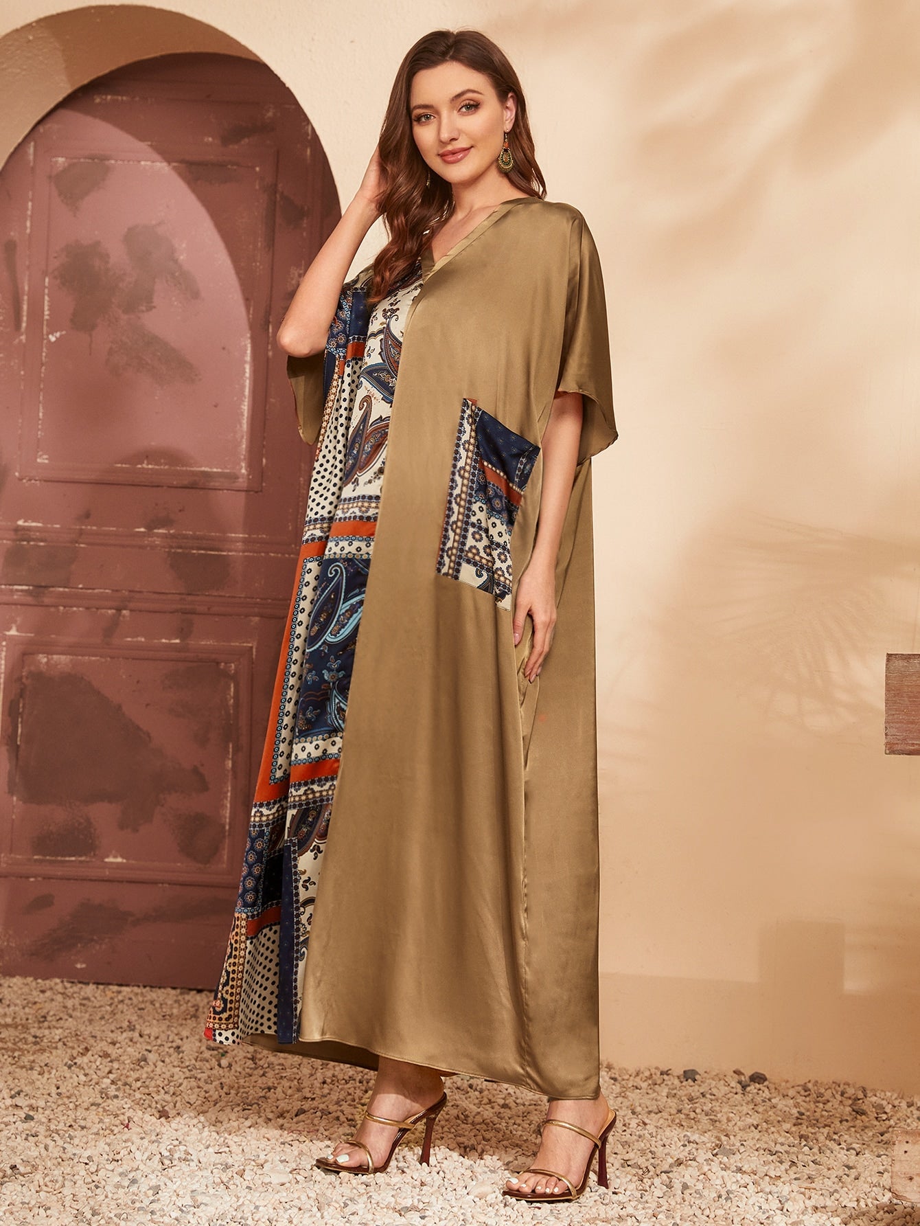 SHEIN Najma Batwing Sleeve Pocket Front Paisley Print Kaftan