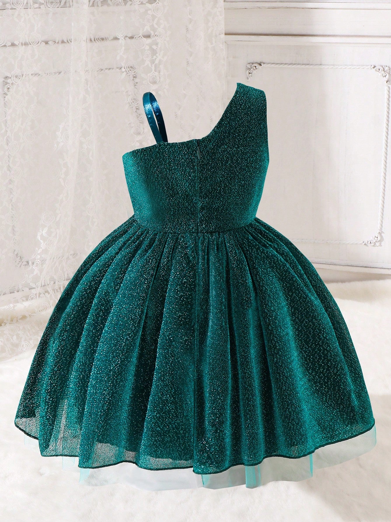 Young Girl Asymmetrical Neck Bow Front Mesh Overlay Glitter Party Dress for Christmas