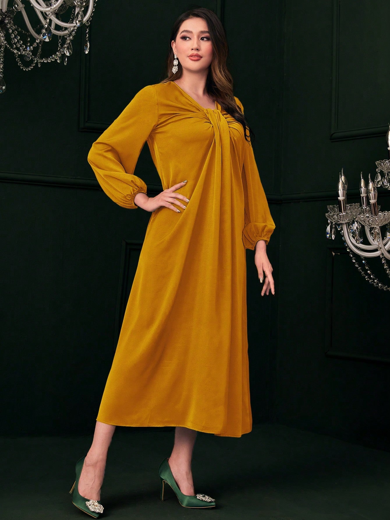 SHEIN Modely Ruched Front Lantern Sleeve Dress