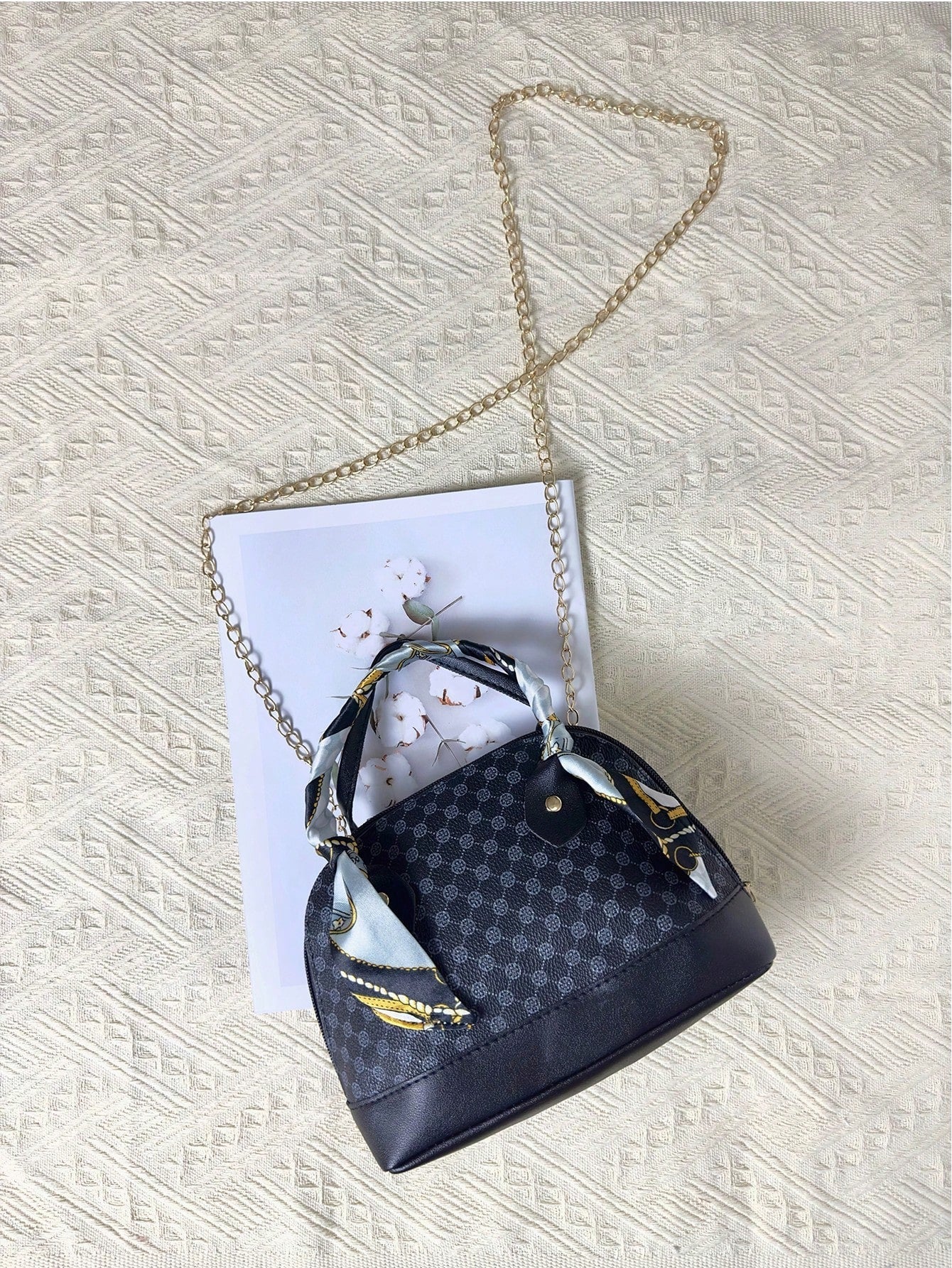 1Pc Mini Geometric Pattern Handbag with Silk Scarf, Chain and Shell Decoration, Can Be Carried by Hand or Crossbody