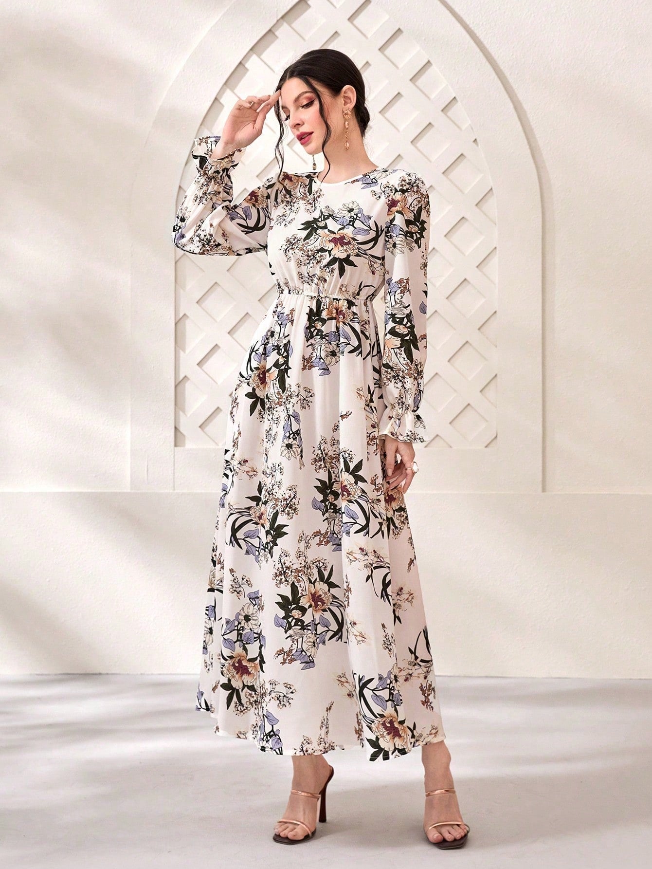 SHEIN Modely Floral Print Flare Sleeve Dress