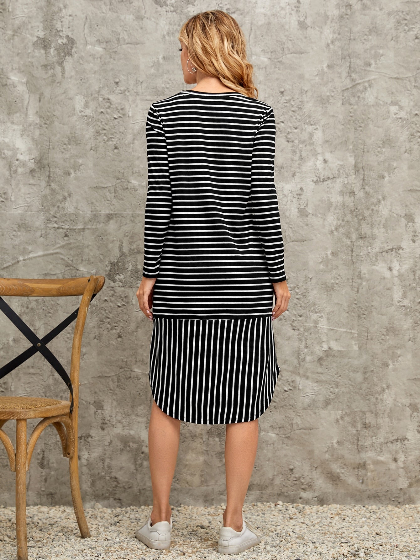 EMERY ROSE Striped Print Slant Pocket Curved Hem Dress