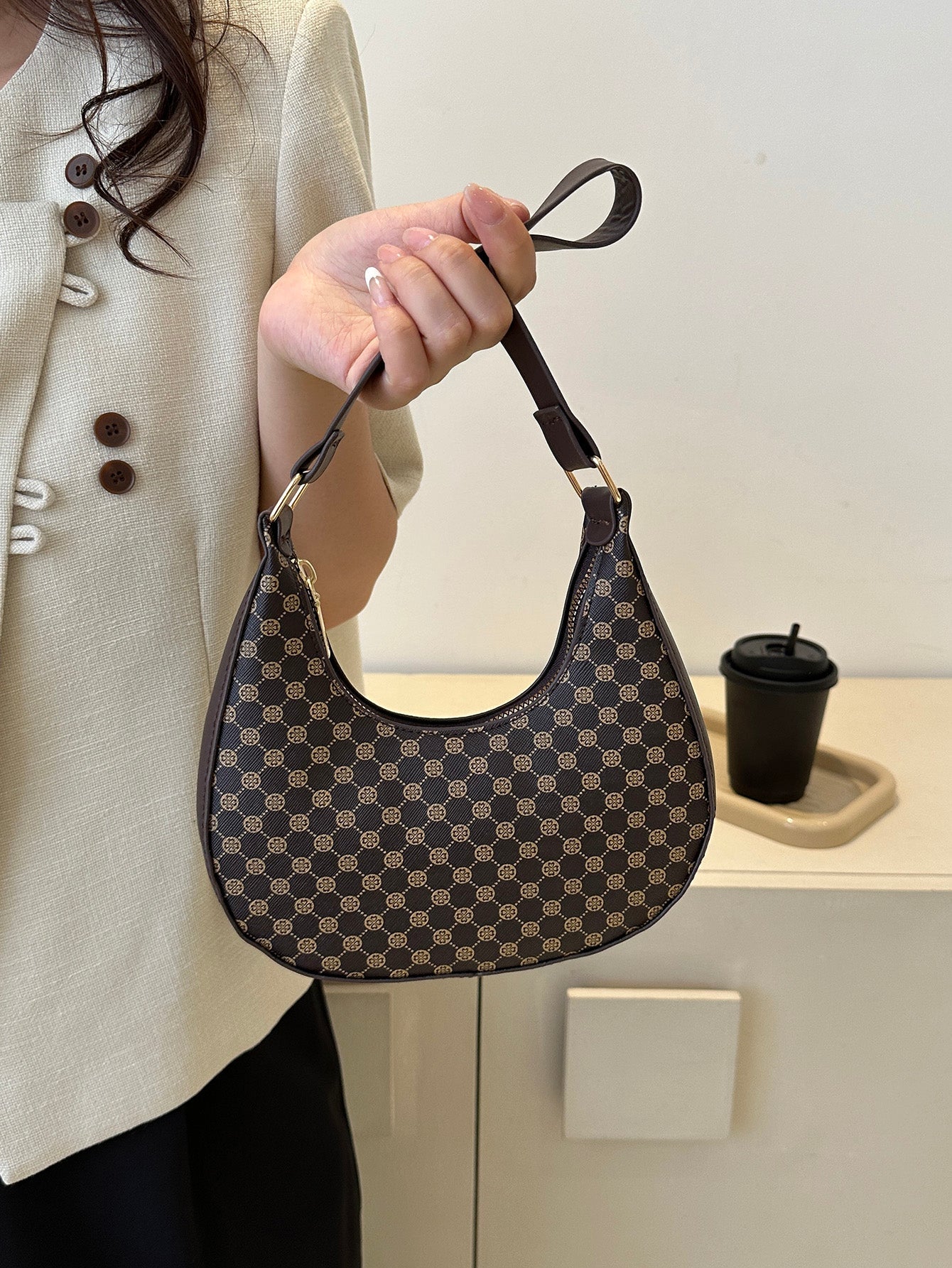 Fashionable Geometric Pattern Hobo Bag