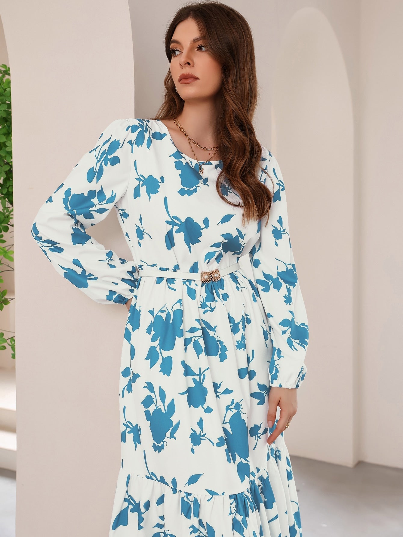 SHEIN Mulvari Floral Print Ruffle Hem Smock Dress