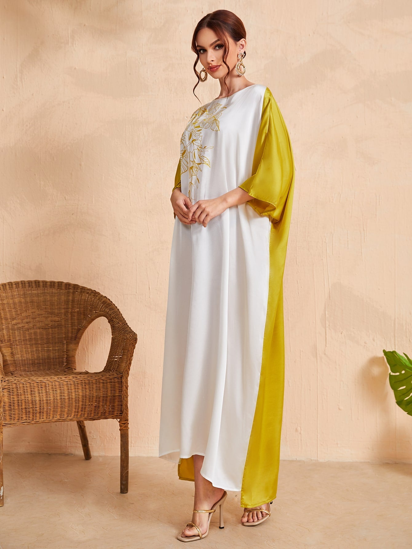 SHEIN Najma Color Block Floral Print Kaftan