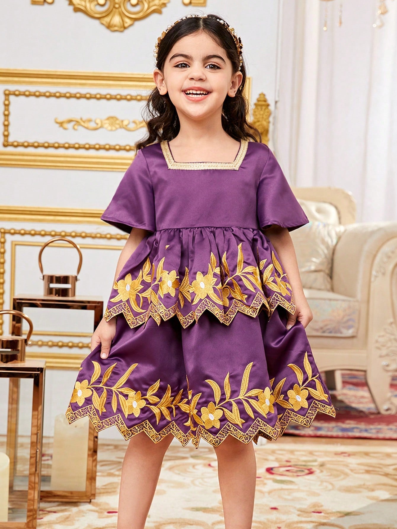 SHEIN Kids Nujoom Young Girl'S Slim Fit Casual Square Neckline Embroidered Hem above Knee Dress