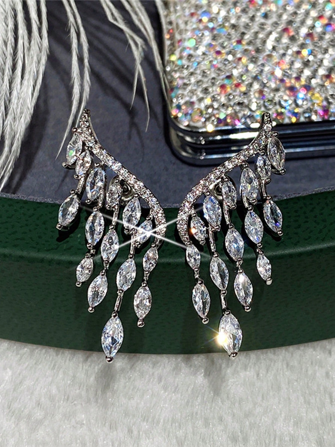1Pair Fashionable & Exquisite Wing Shape Cubic Zirconia Waterdrop Bridal Luxury Evening Gift Versatile Personality Women Earrings