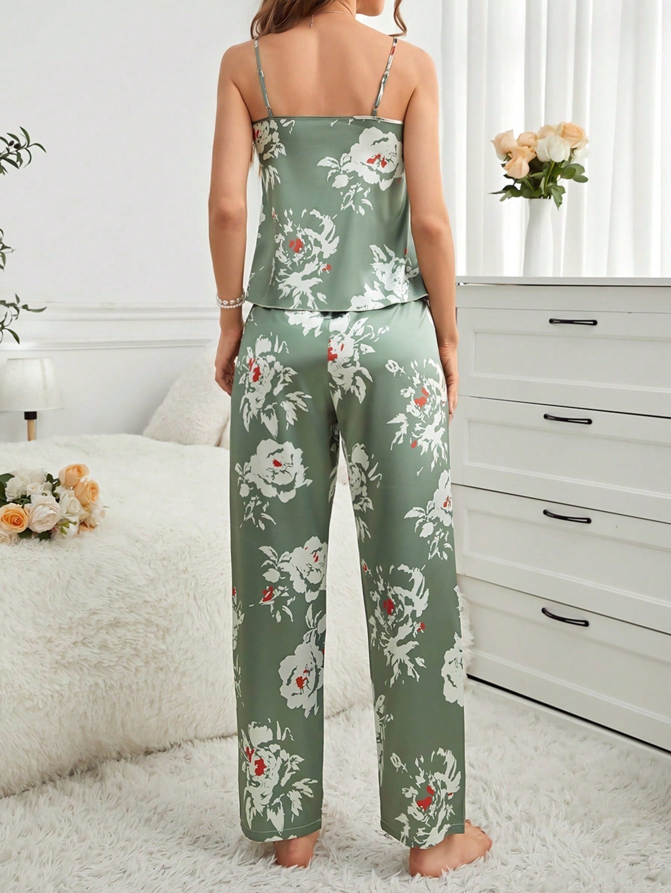 Women'S Floral Patterned Camisole and Long Pants Pajama Set