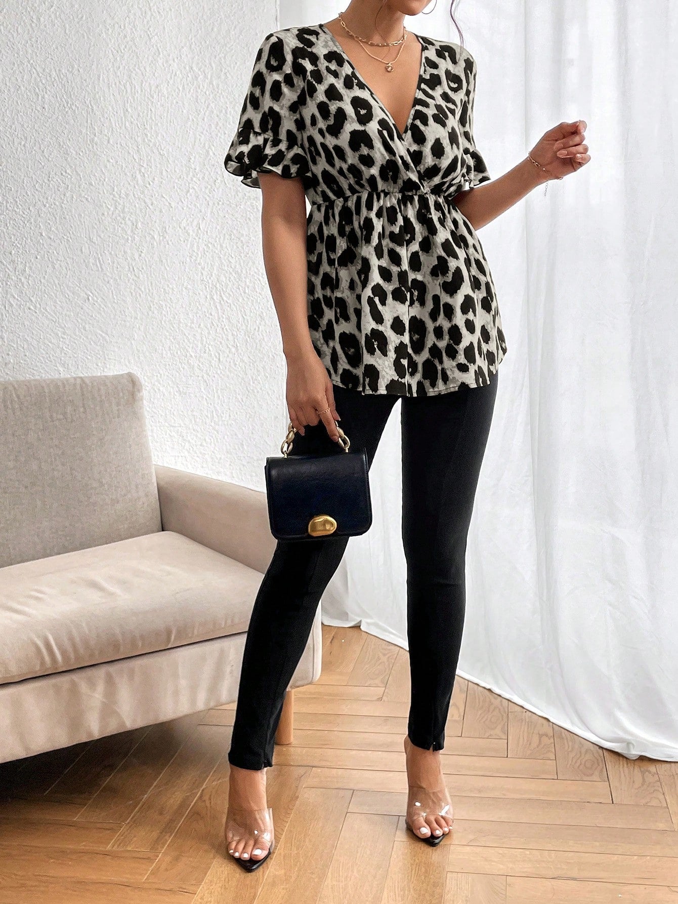 SHEIN Privé Leopard Print Flounce Sleeve Peplum Blouse