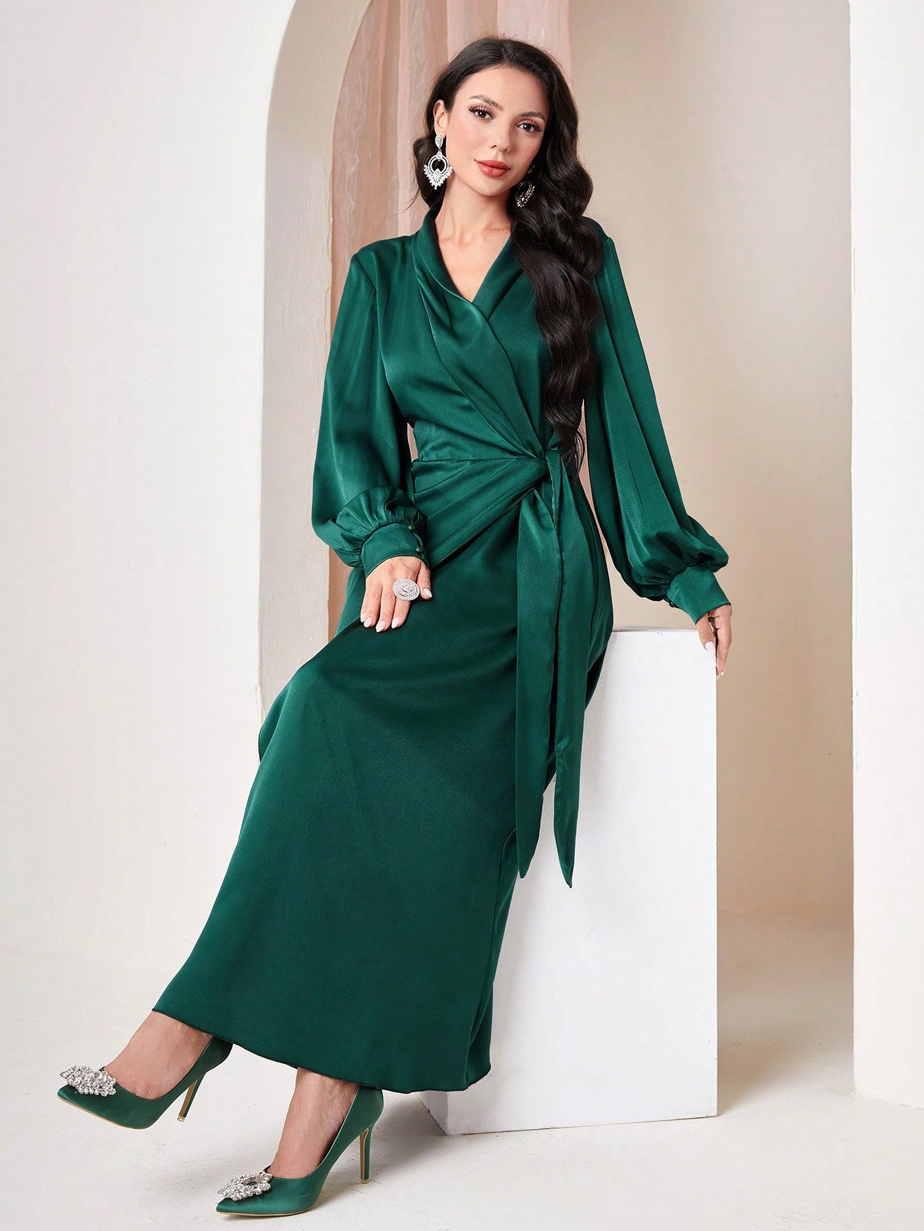 SHEIN Modely Ladies' Wrinkle Fabric Wrapped Arabic Dress