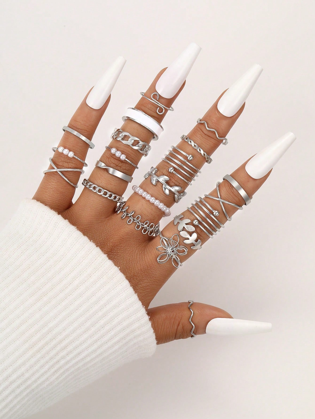 22-Piece Set of Love Butterfly Figure Eight Spiral Cross Imitation Pearl Ring Set for Ladies Date Holiday Gift