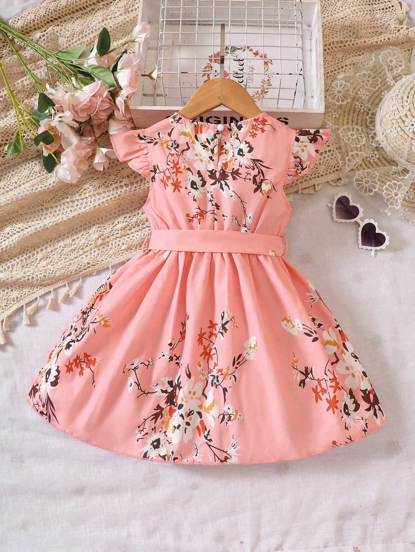 SHEIN Kids SUNSHNE Little Girls' Holiday Floral Print Flying Sleeve Princess Dress with Belt, Suitable for Parties and Summer Vacations