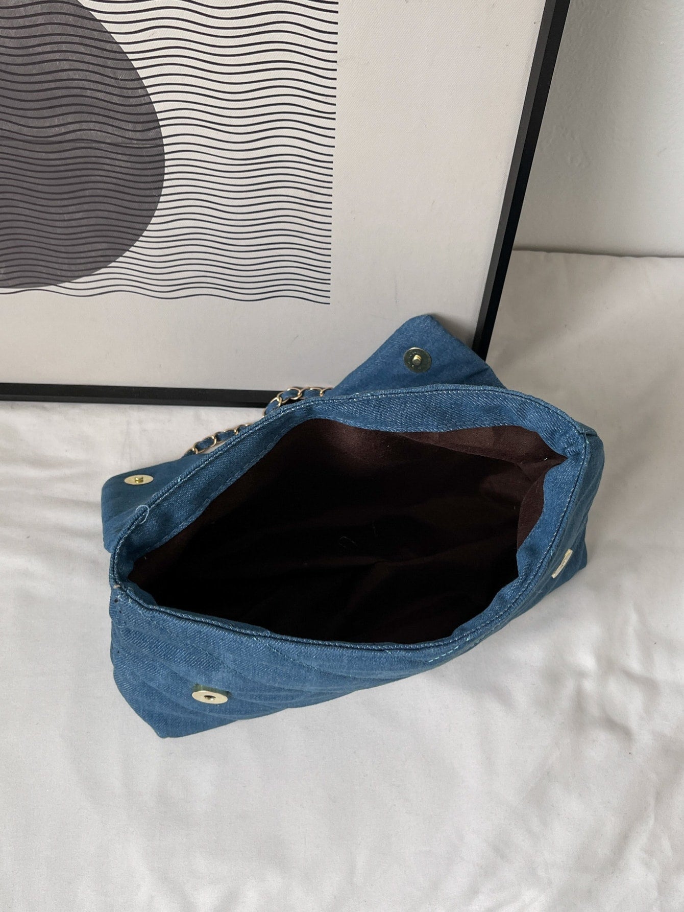 Chevron Chain Shoulder Tote Bag