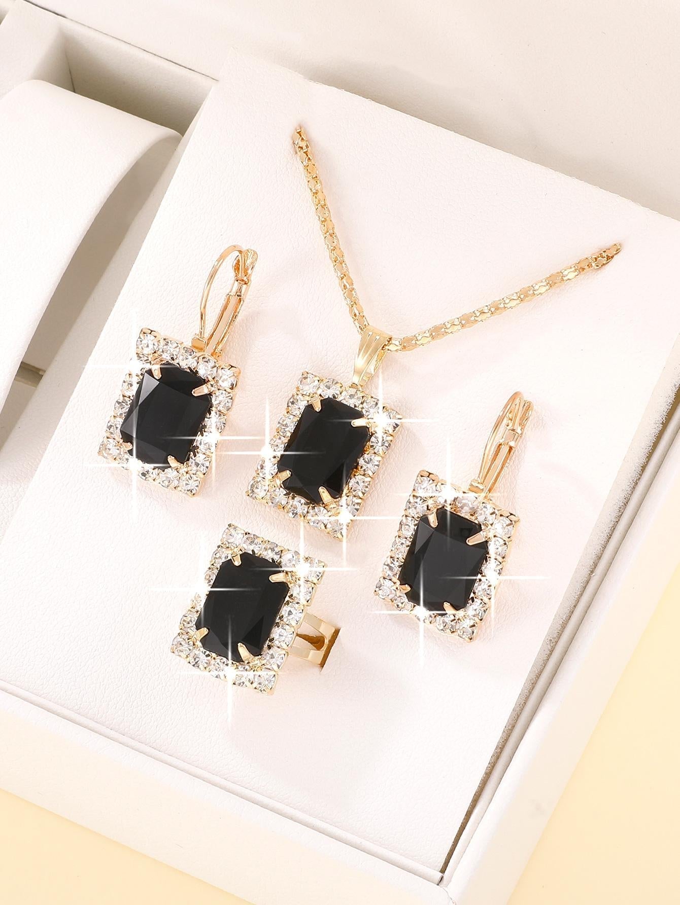 4Pcs/Set Fashionable Rhinestone Rectangle Decor Jewelry Set for Women for Gift