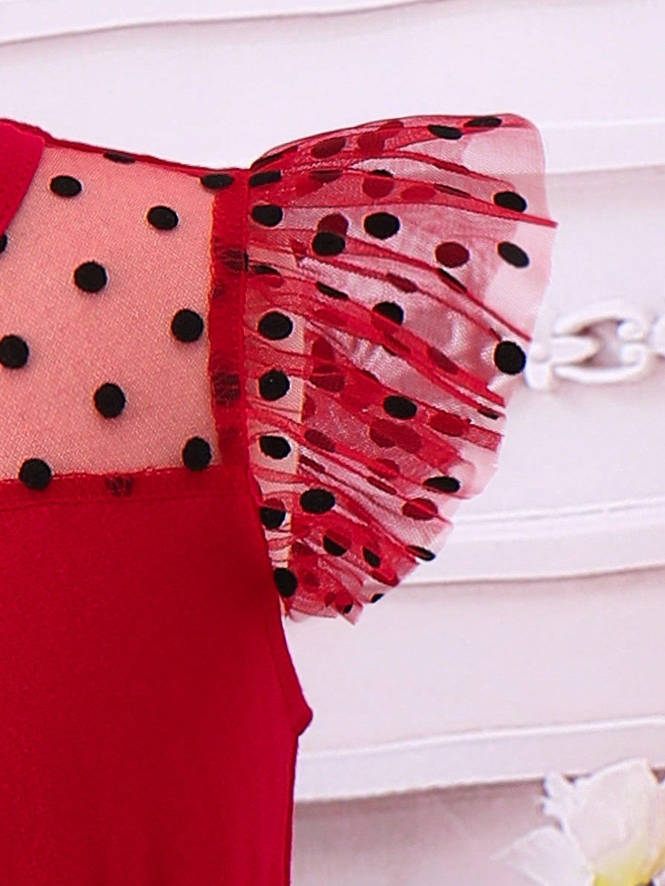 SHEIN Kids EVRYDAY Little Girls' Polka Dot Mesh Flying Sleeve Dress with Belt for Spring