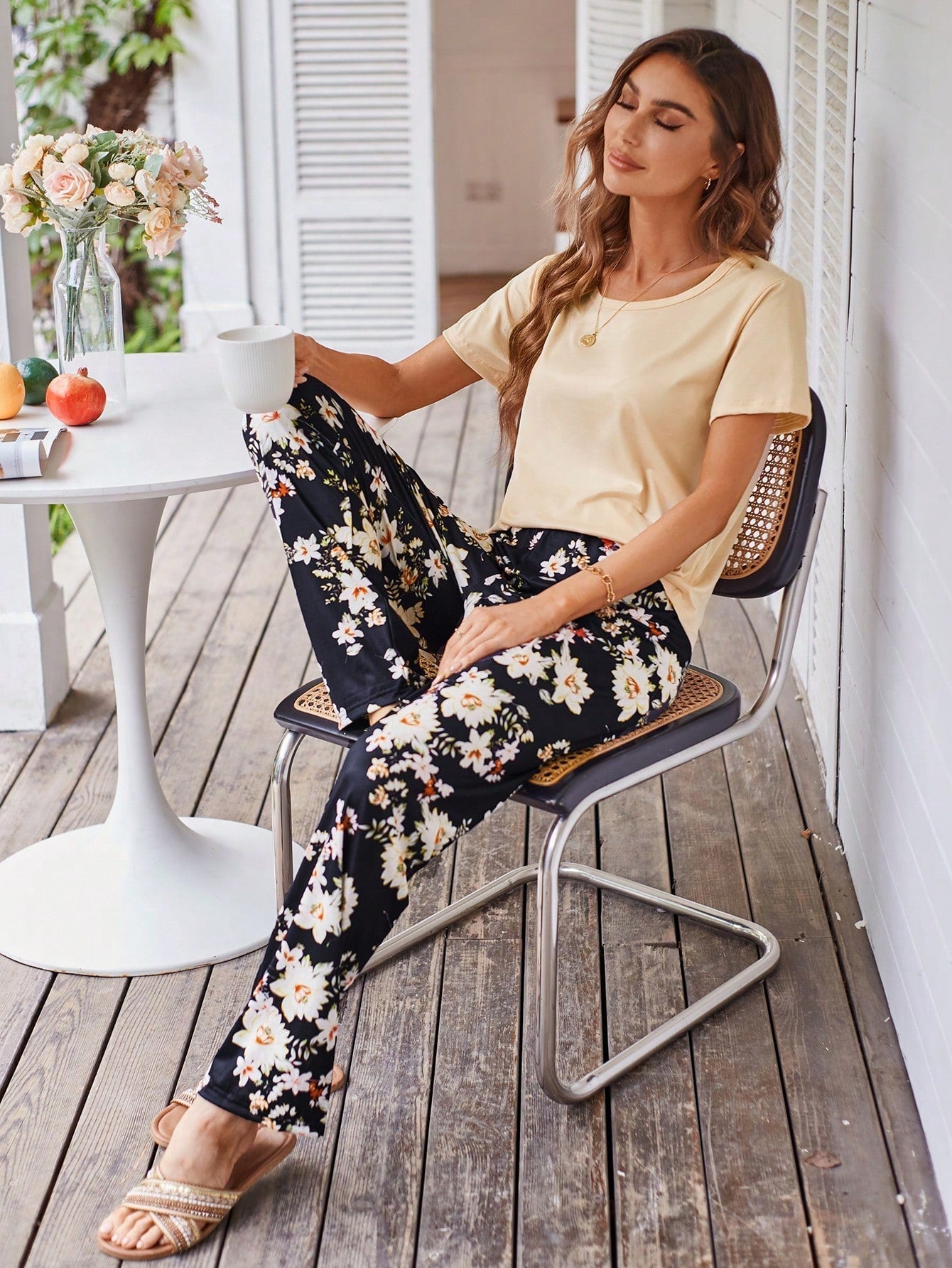 Solid Tee & Floral Print Pants PJ Set