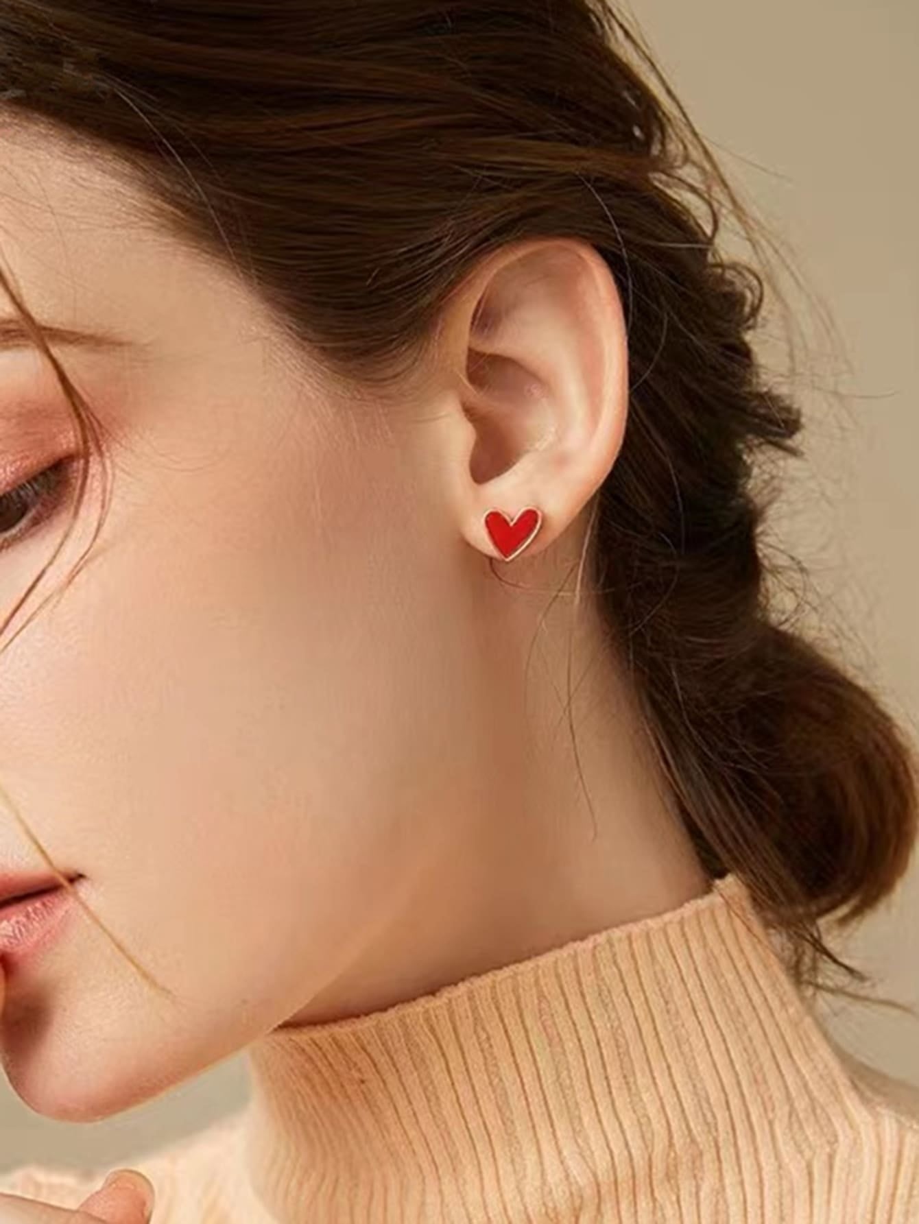 1Pair Heart Shaped Stud Earrings Suitable for Daily Wear