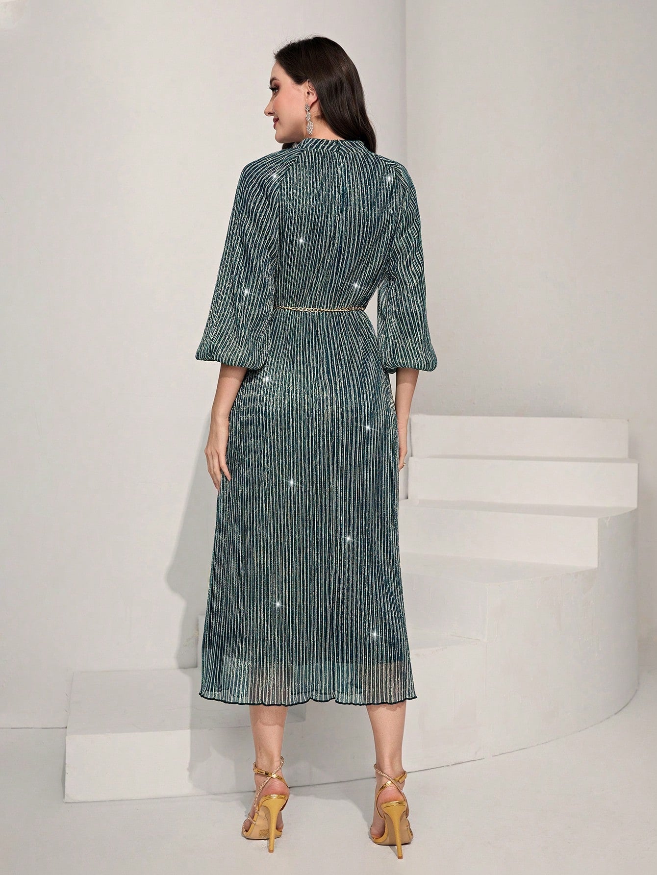 SHEIN Modely Mock Neck Lantern Sleeve Belted Dress