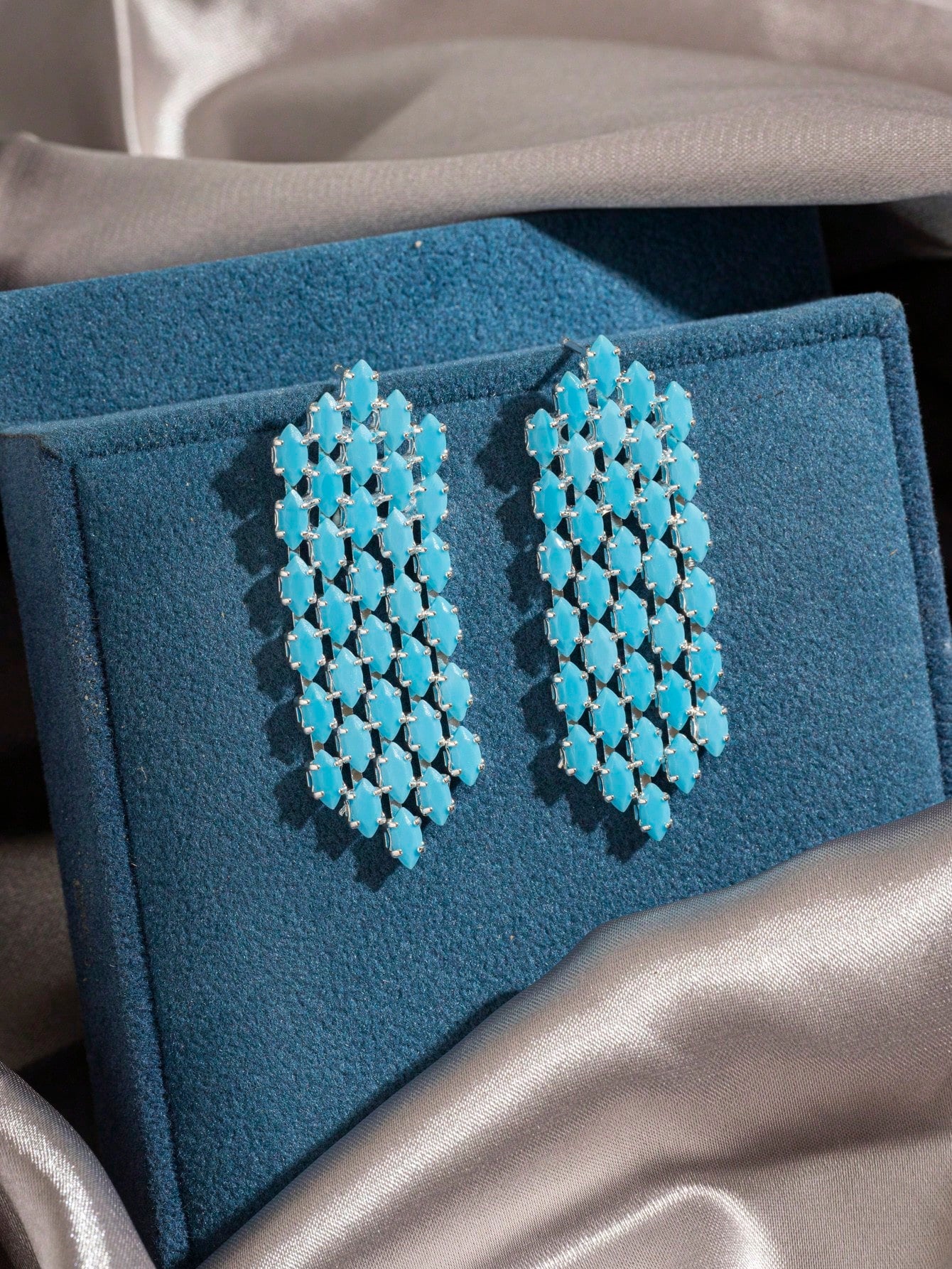1Pair Fashionable Blue Glass Cat'S Eye & Tassel Dangle Earrings Suitable for Daily & Vacation Wear for Women