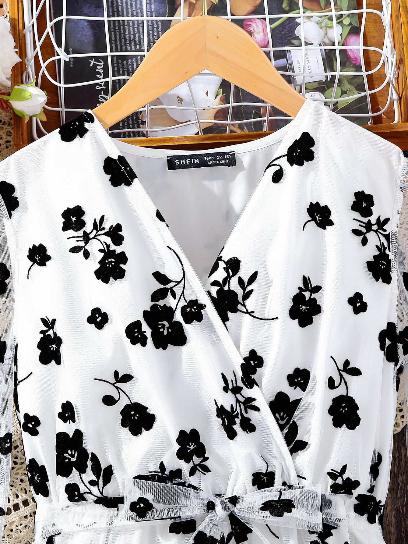 SHEIN Teen Girls Floral Print Flounce Sleeve Mesh Overlap Collar Dress