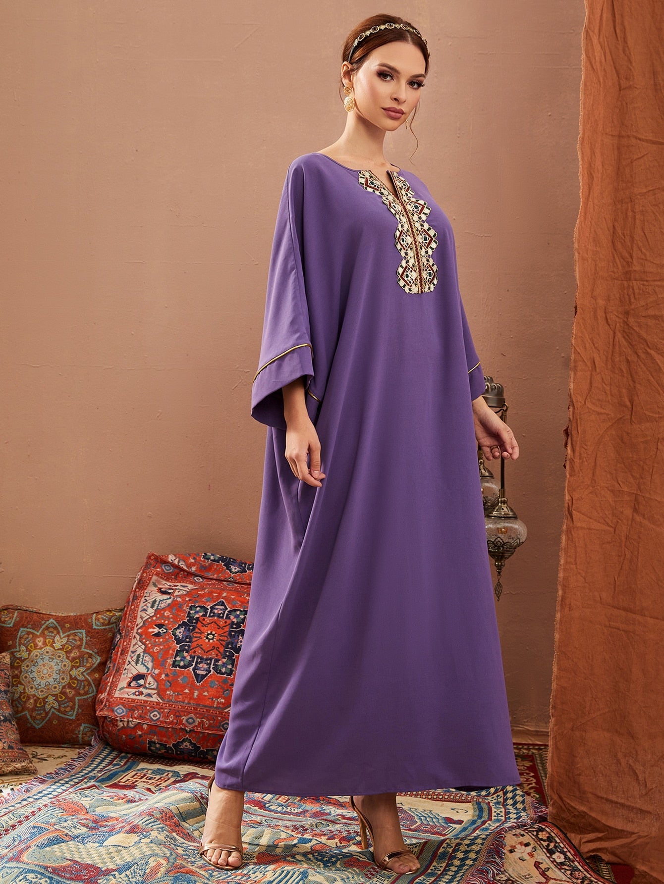 SHEIN Najma Contrast Embroidery Notched Collar Kaftan Dress