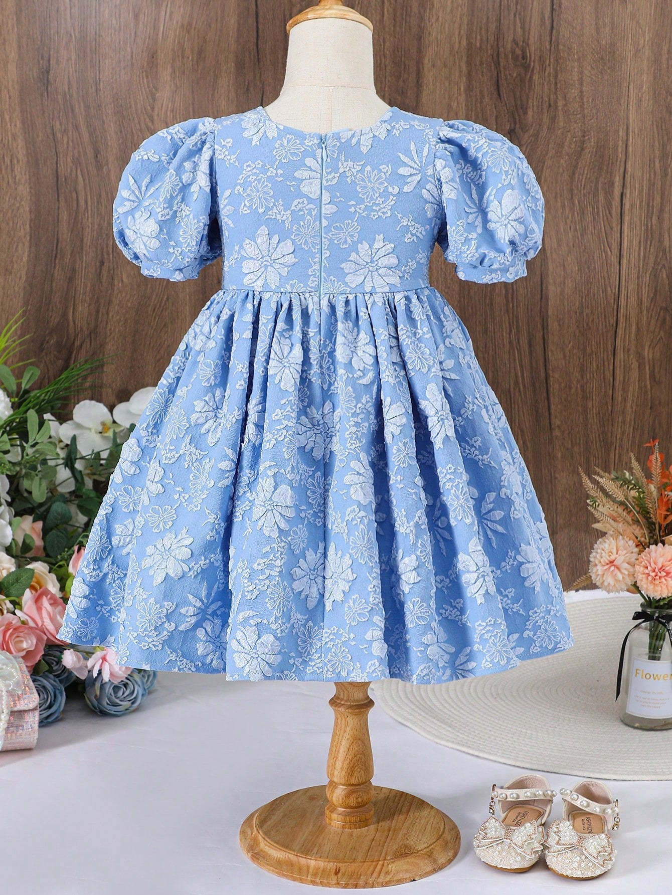 SHEIN Kids Nujoom Young Girl Gorgeous Party Jacquard Princess Dress with Square Neckline and Bowknot, Summer