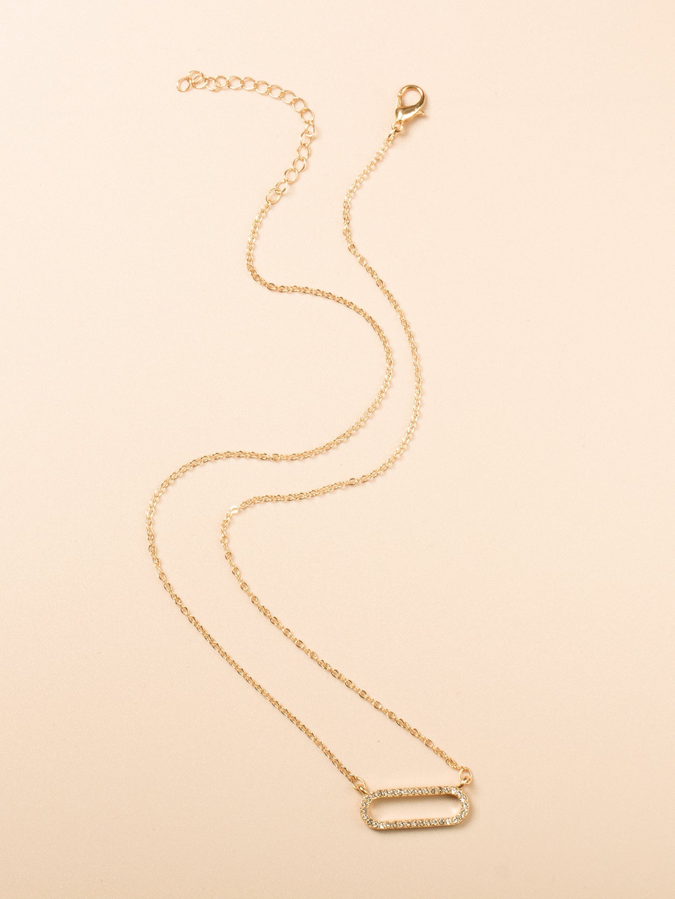 Rhinestone Decor Pendant Necklace