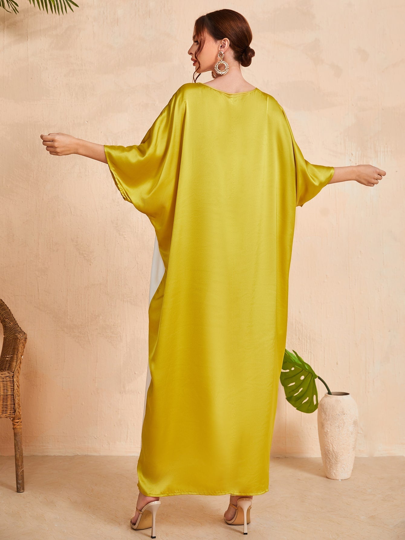 SHEIN Najma Color Block Floral Print Kaftan