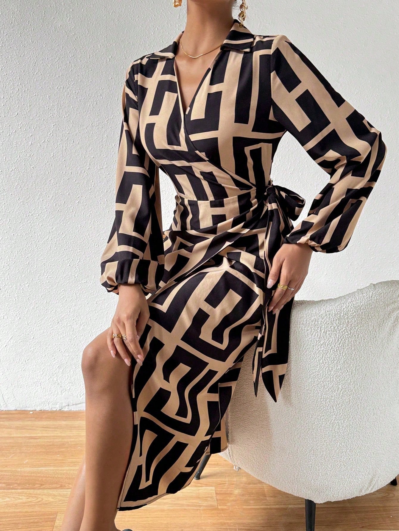SHEIN Privé Women'S Geometric Printed Wrap Belted Dress