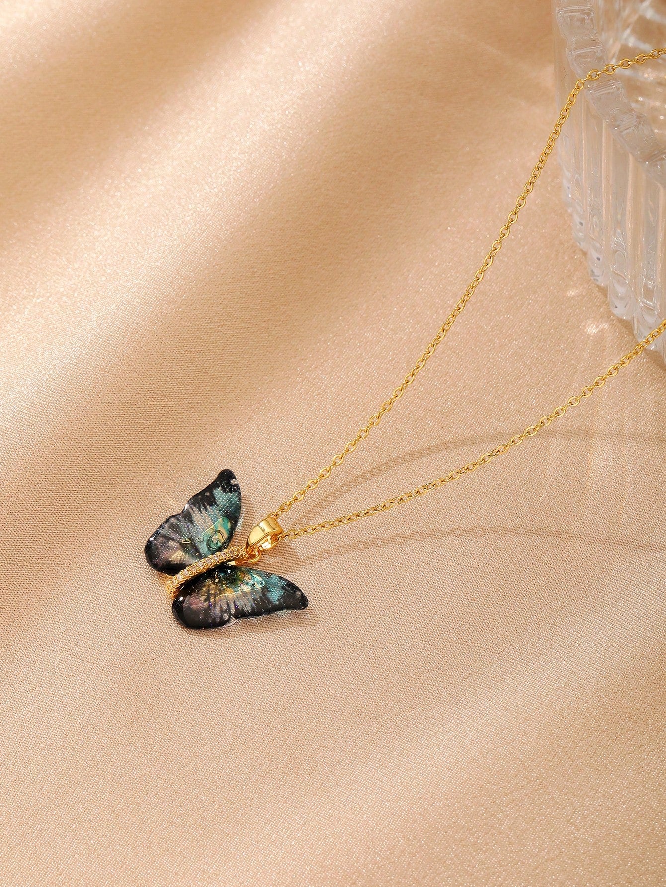 1Pc Gold-Colored Stainless Steel Chain Coated with 18K Gold, Versatile Black-Colored Butterfly with Rhinestone Inlay Design