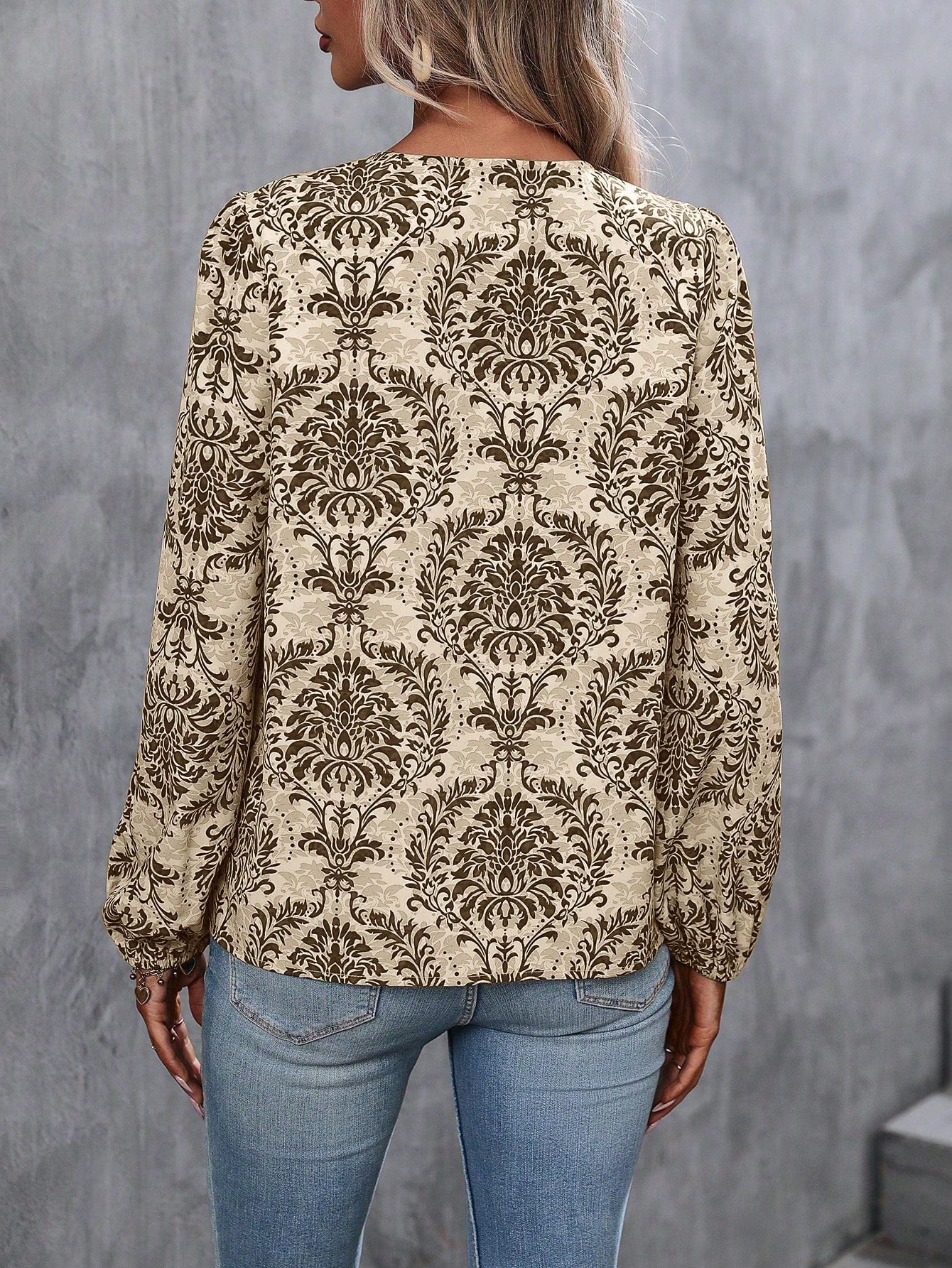 SHEIN LUNE Allover Print Notched Neckline Lantern Sleeve Blouse