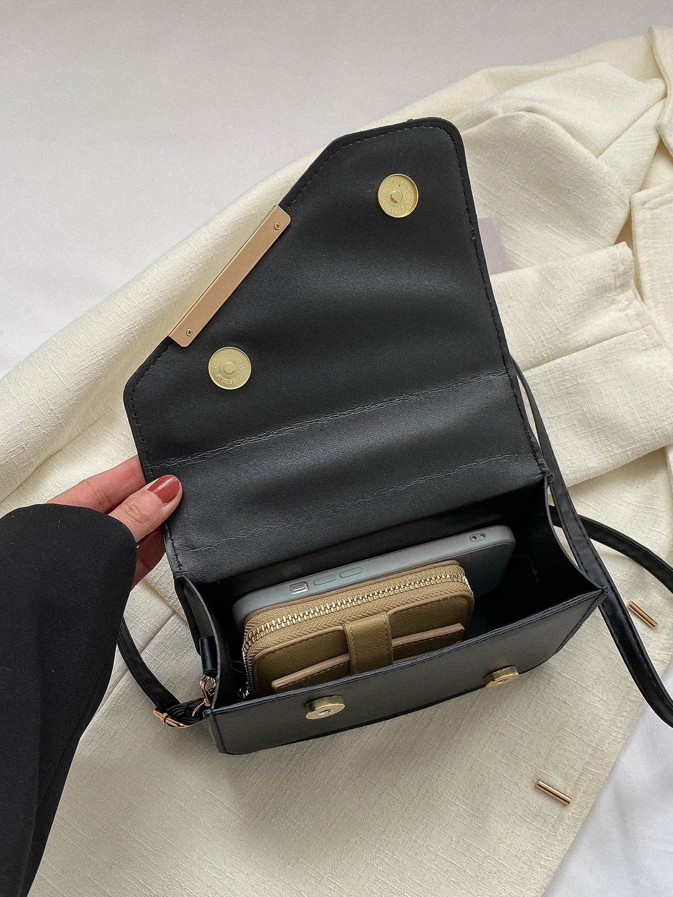 Exquisite,Elegant Portable Mini Stylish Flap Top Handle Bag with Adjustable Shoulder Strap for Female,For Lady Best Personalized Gifts for Women, Mom & Girlfriends