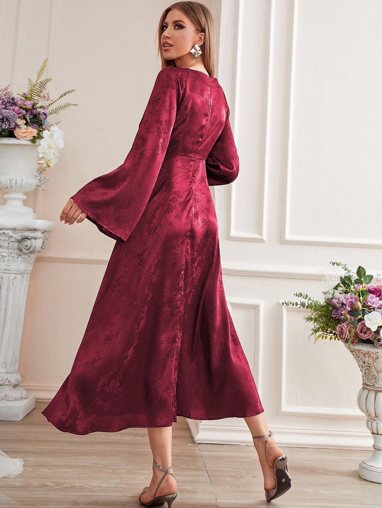 SHEIN Modely Floral Jacquard Flounce Sleeve Belted Dress