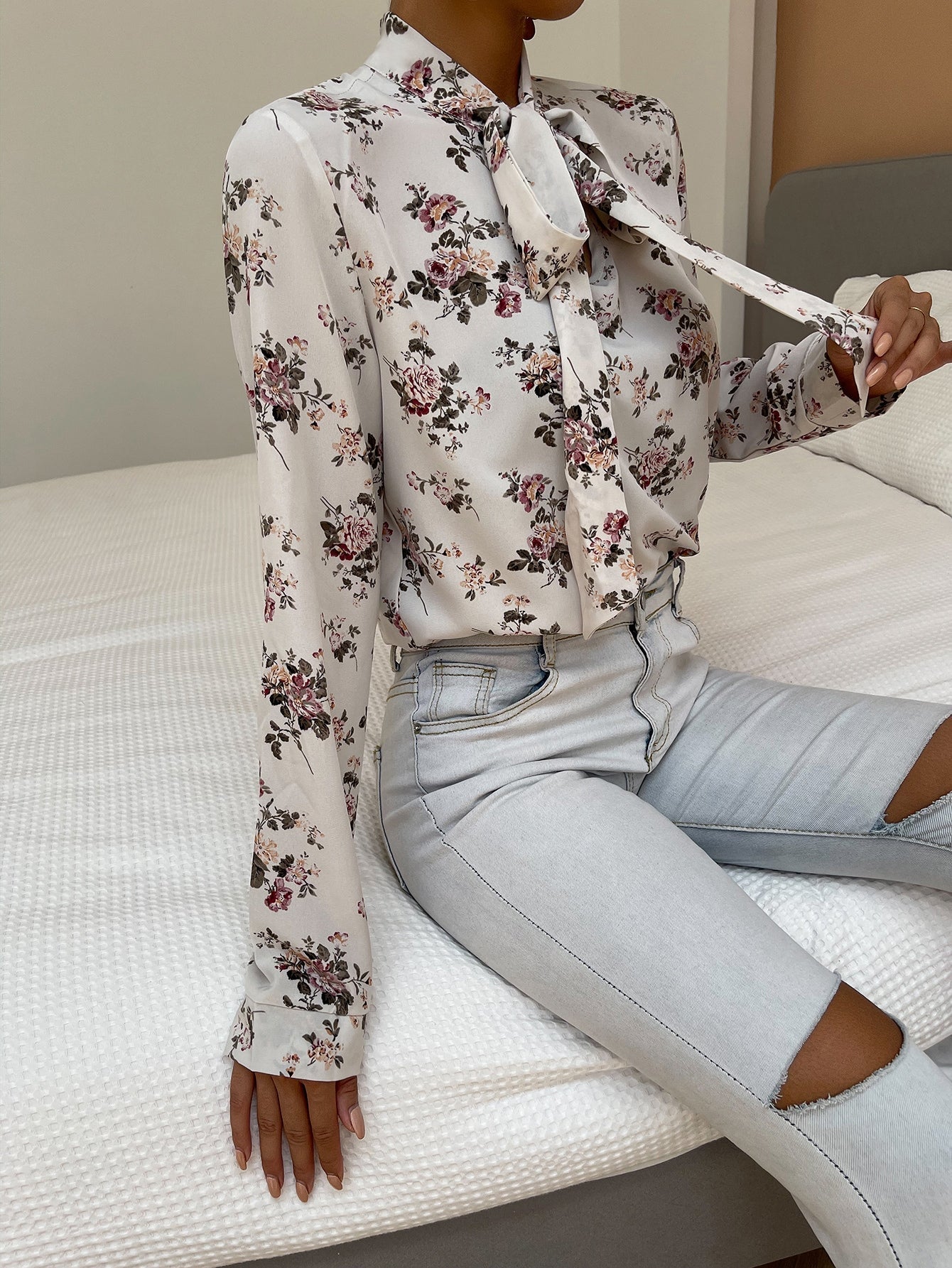 Tie Neck Floral Print Blouse