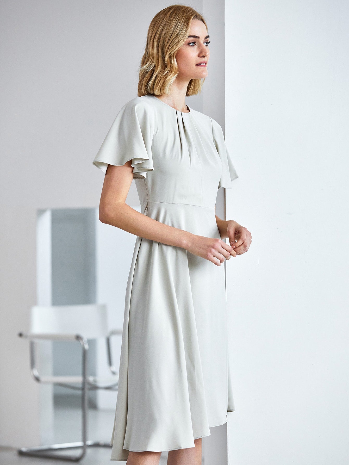 MOTF PREMIUM FLOWY ASYMMETRICAL DRESS