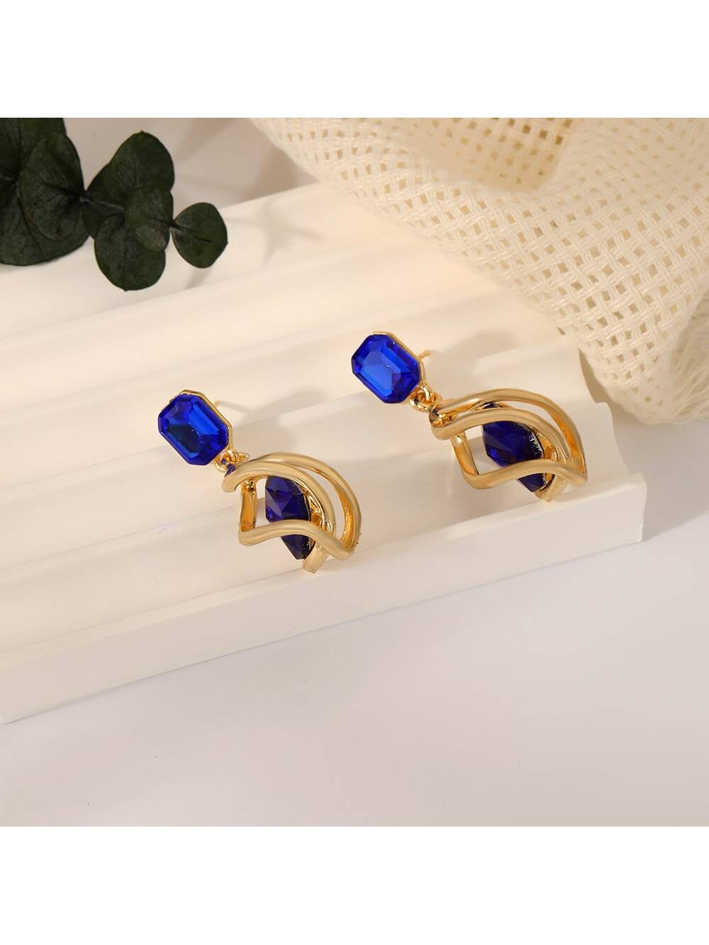 2Pcs Geometric Diamond Inlay Earrings for Women